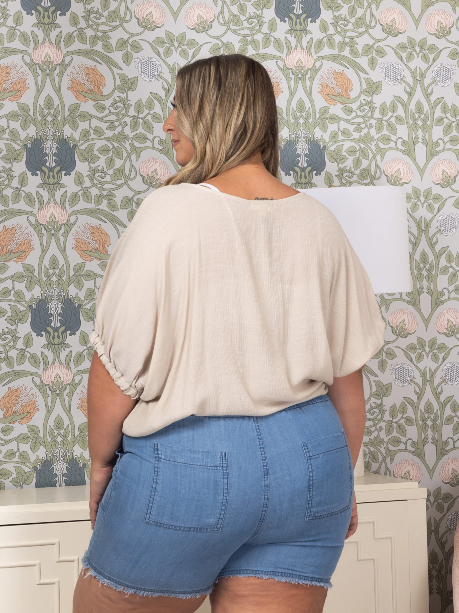 High Waisted Solid Woven Shorts W/ String | S-3X - Image 3