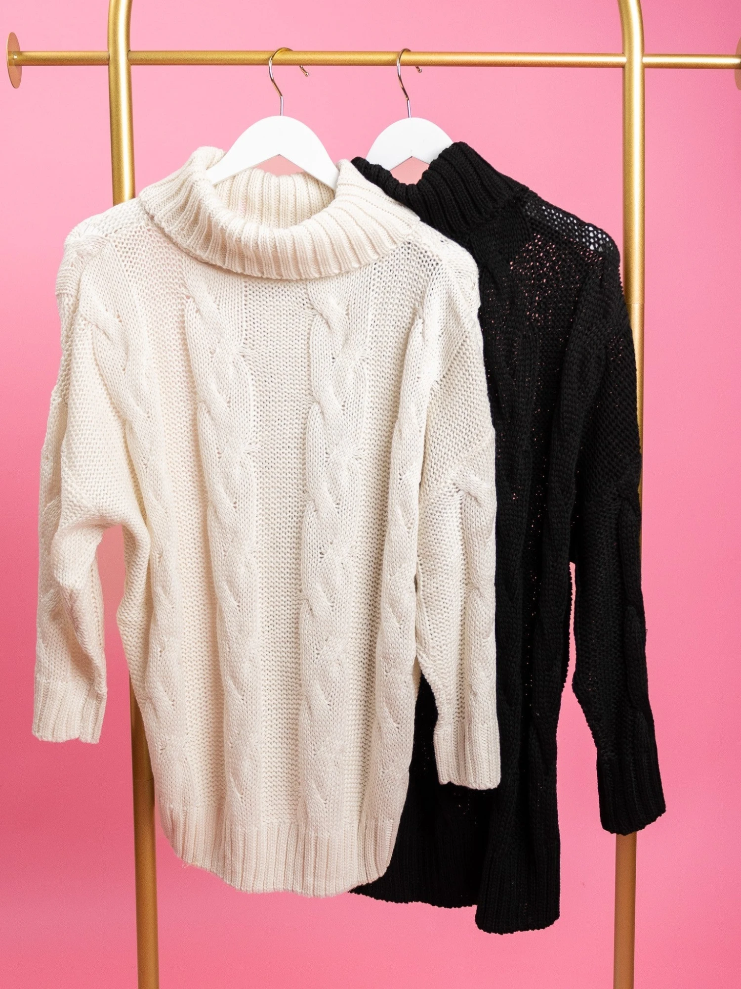 Oversized Turtleneck Cable Knit Sweater | S/M-2X/3X