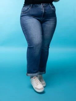 Risen High Rise Straight Leg Jeans | 0 - 3X