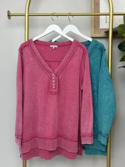 V-Neck Pullover Raw Seam Detailing | S - 3X