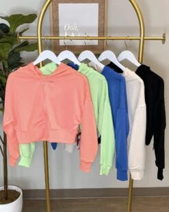 Finding Friends Zip Up | S-XL