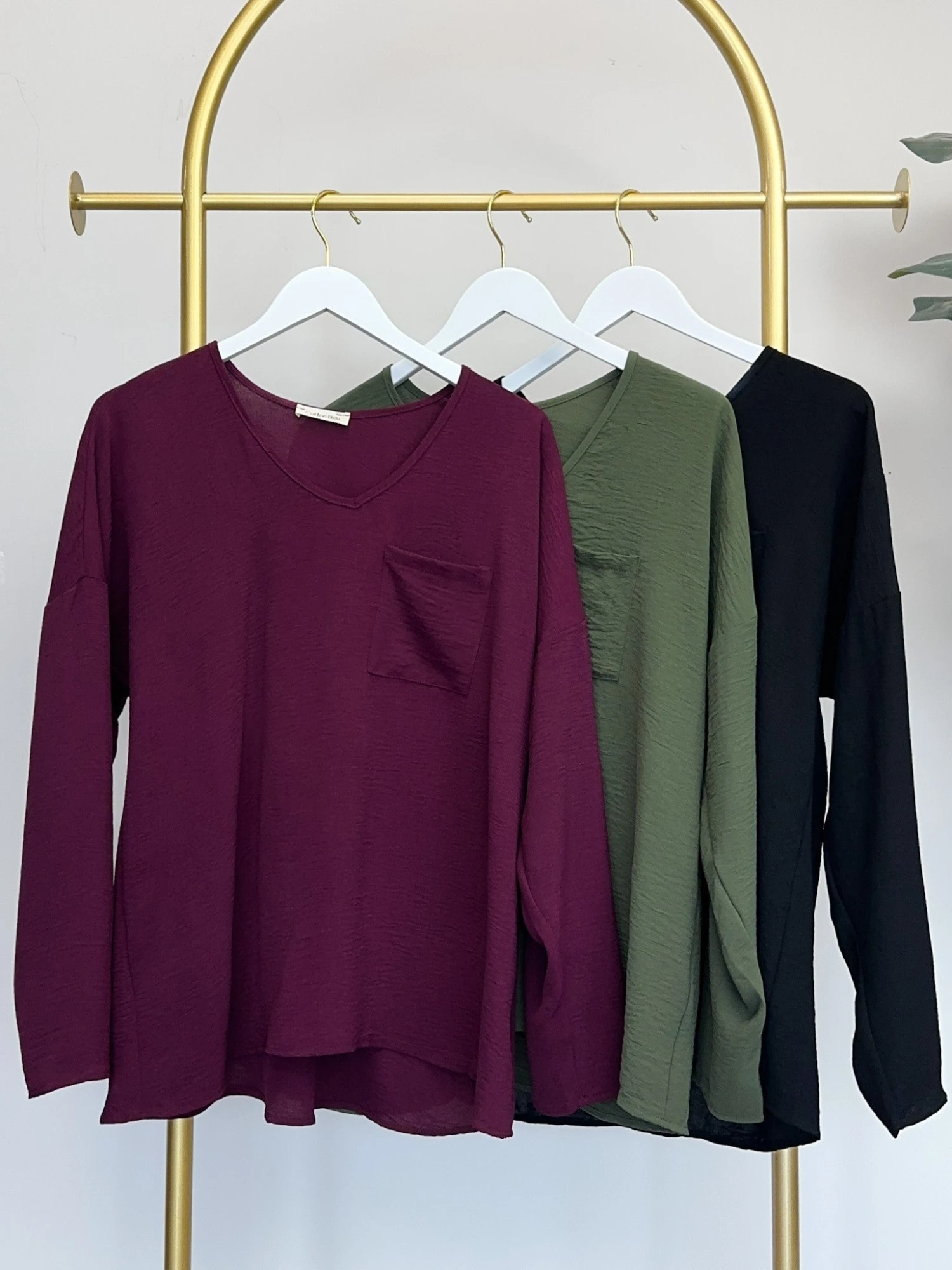 Airflow Long Sleeve V Neck Top W/ Chest Pocket | S-3X