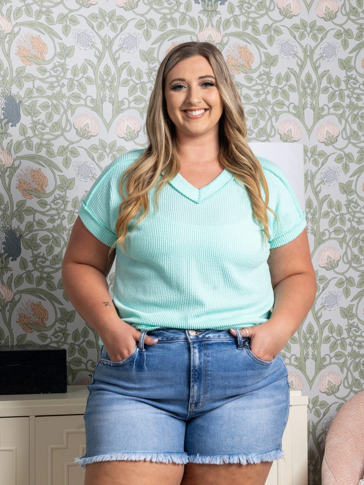 Zenana Mid Rise Raw Frayed Hem Denim Shorts | S-3X